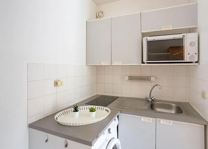 Apartmán Saint James-11 By Interhome Le Lavandou