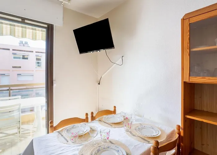 Saint James-11 By Interhome